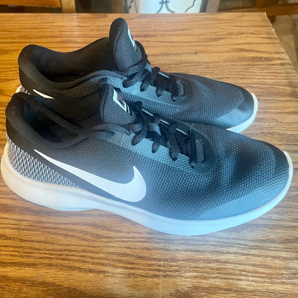 Women's Nike shoes